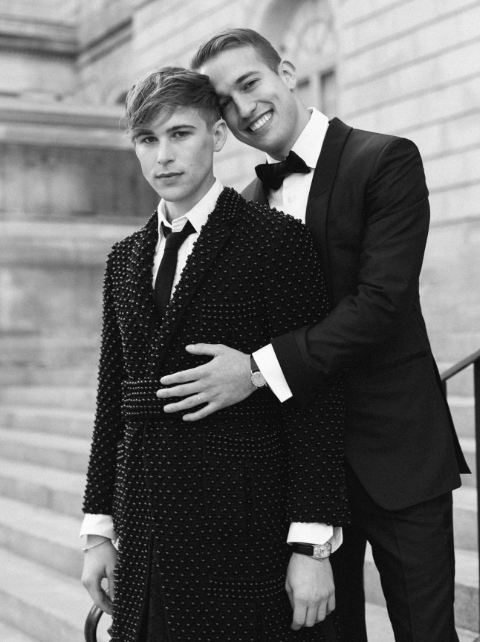 Tommy Dorfman's happily married to Peter Zurkuhlen.